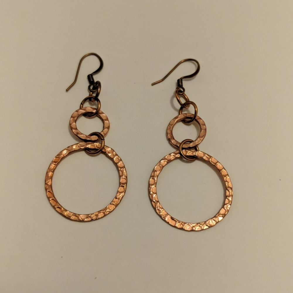 Copper coloured loop earrings